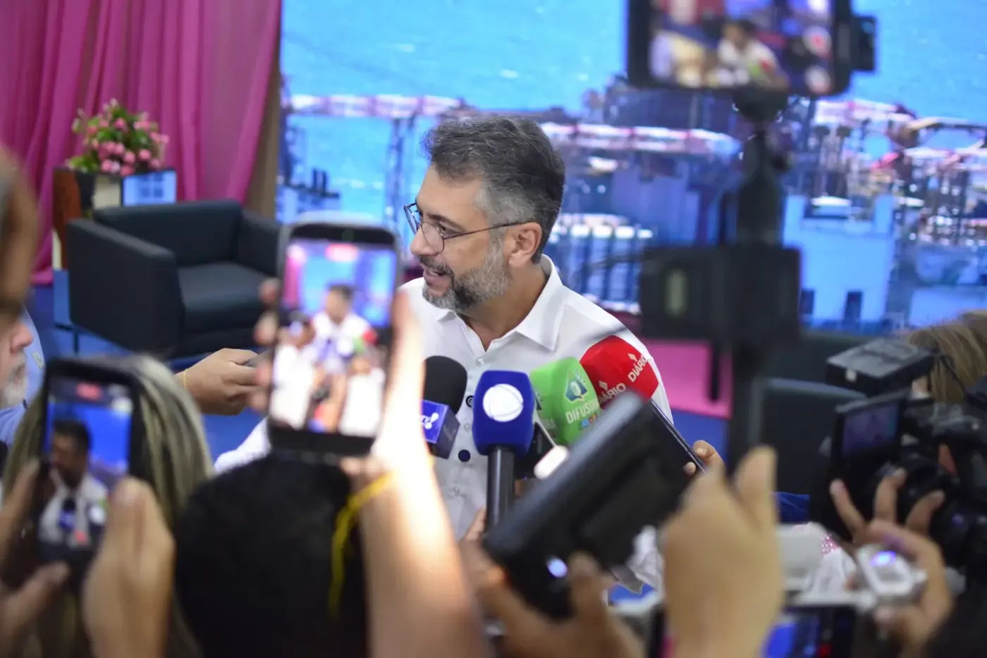 ‘Passo estratégico para a segurança energética e geração de empregos para o Amapá’, destaca Clécio Luís sobre licença de pesquisa da Petrobras