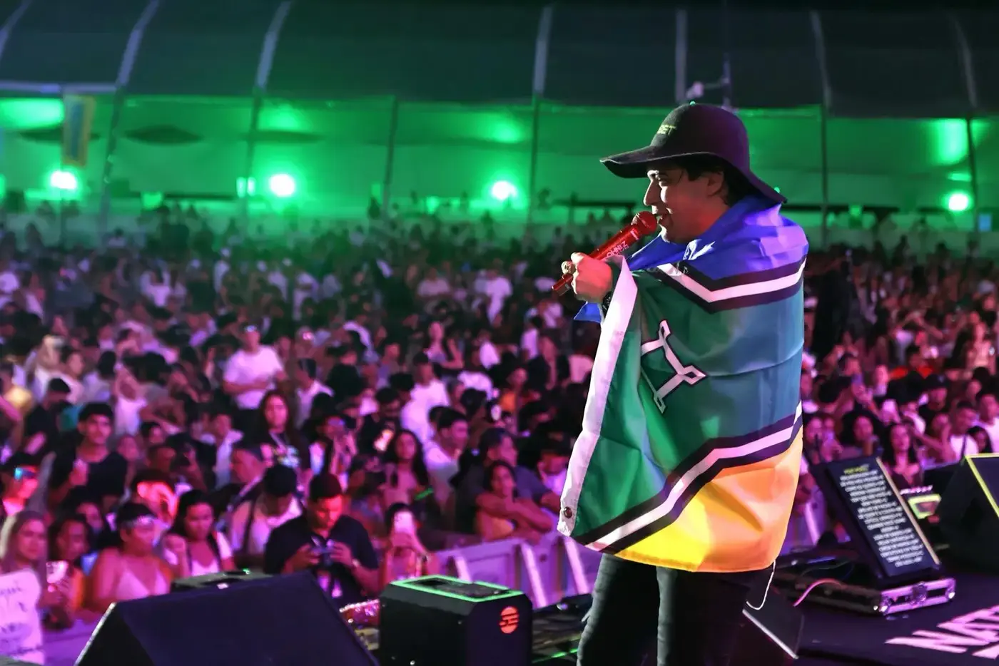 Virada de ano do Governo reúne mais de 300 mil pessoas no entorno da Fortaleza